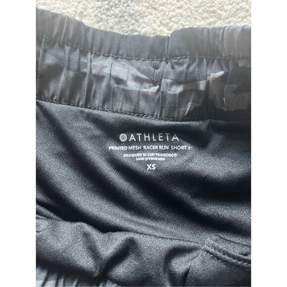 Athleta Printed Mesh Racer Run Shorts 4” Size XS - Picture 5 of 7